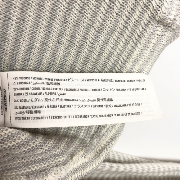 Hollister Striped Long Sleeve Knit Crop Top - Picture 12 of 13